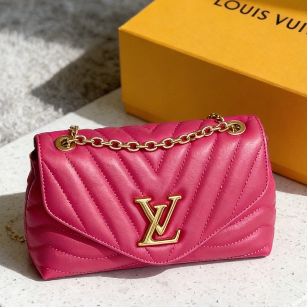 Louis Vuitton NEW WAVE CHAIN BAG MM